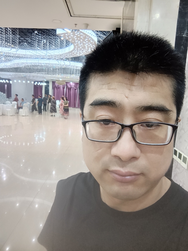 晴天的第三张照片--海城闪婚服务中心